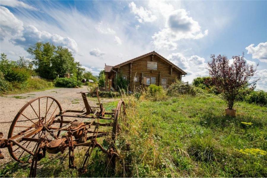 Le Chalet Du Chemin Et Sa Roulotte Berviller-en-Moselle Eksteriør bilde